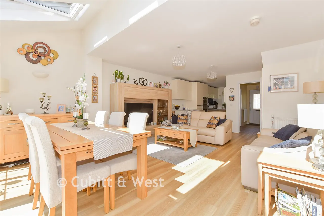 Heydon Way, Broadbridge Heath, RH12, photo 7