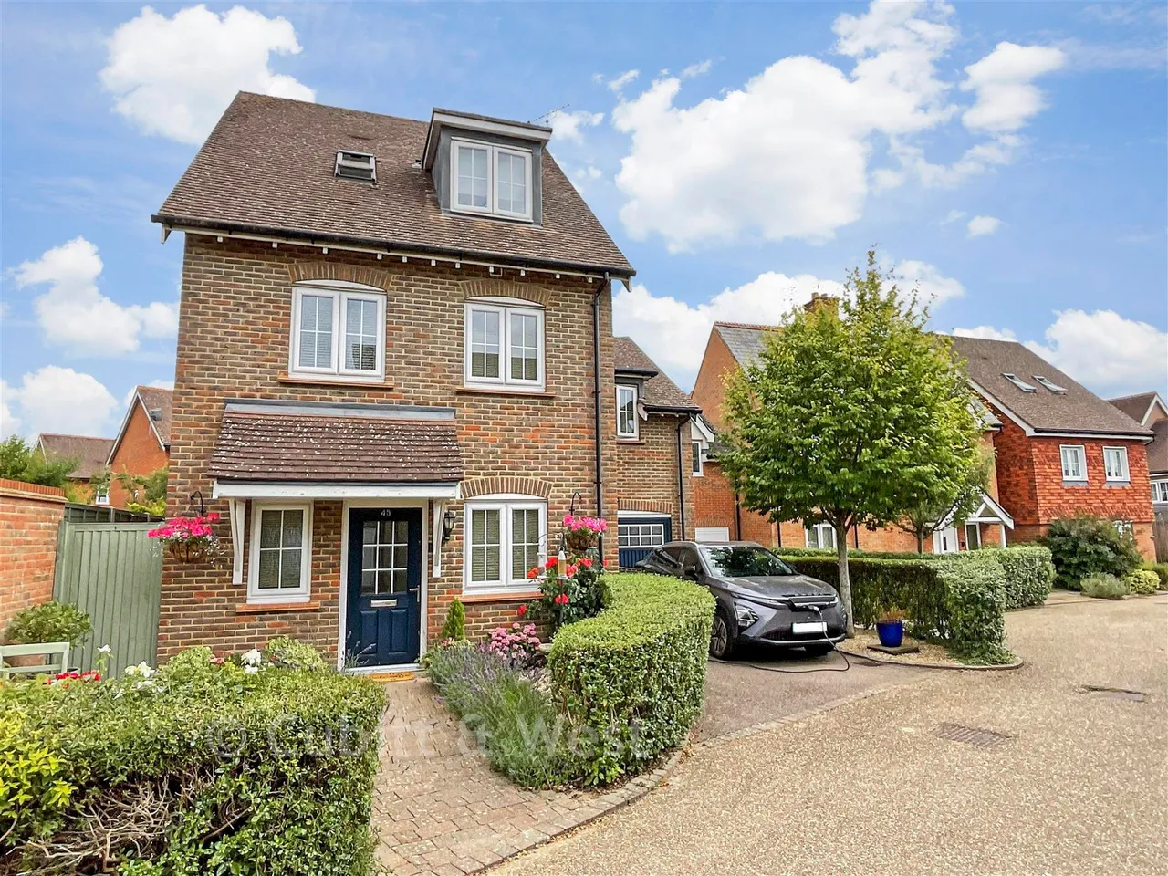 4 bed house for sale, Heydon Way, Broadbridge Heath, RH12