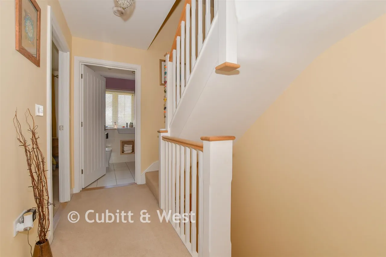 Heydon Way, Broadbridge Heath, RH12, photo 12