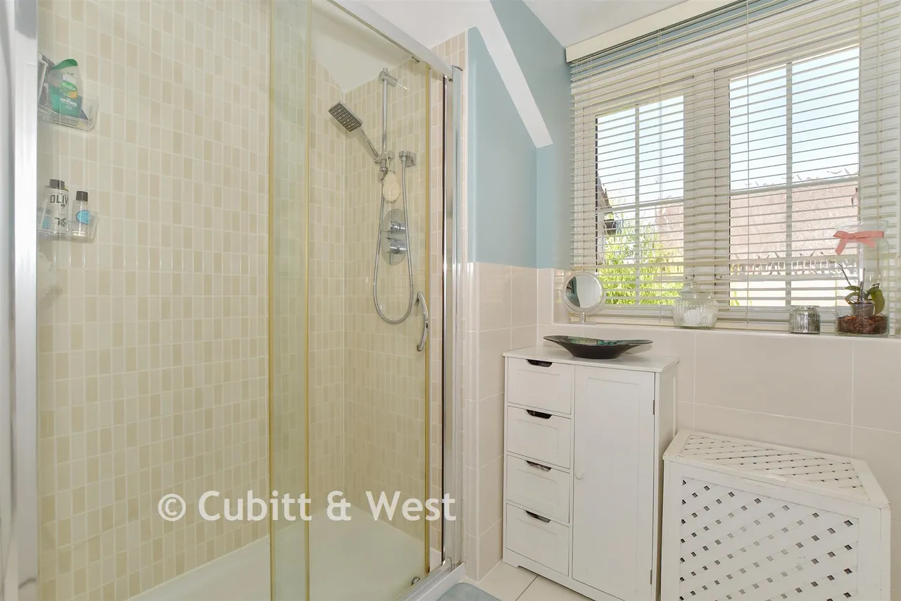 Heydon Way, Broadbridge Heath, RH12, photo 16