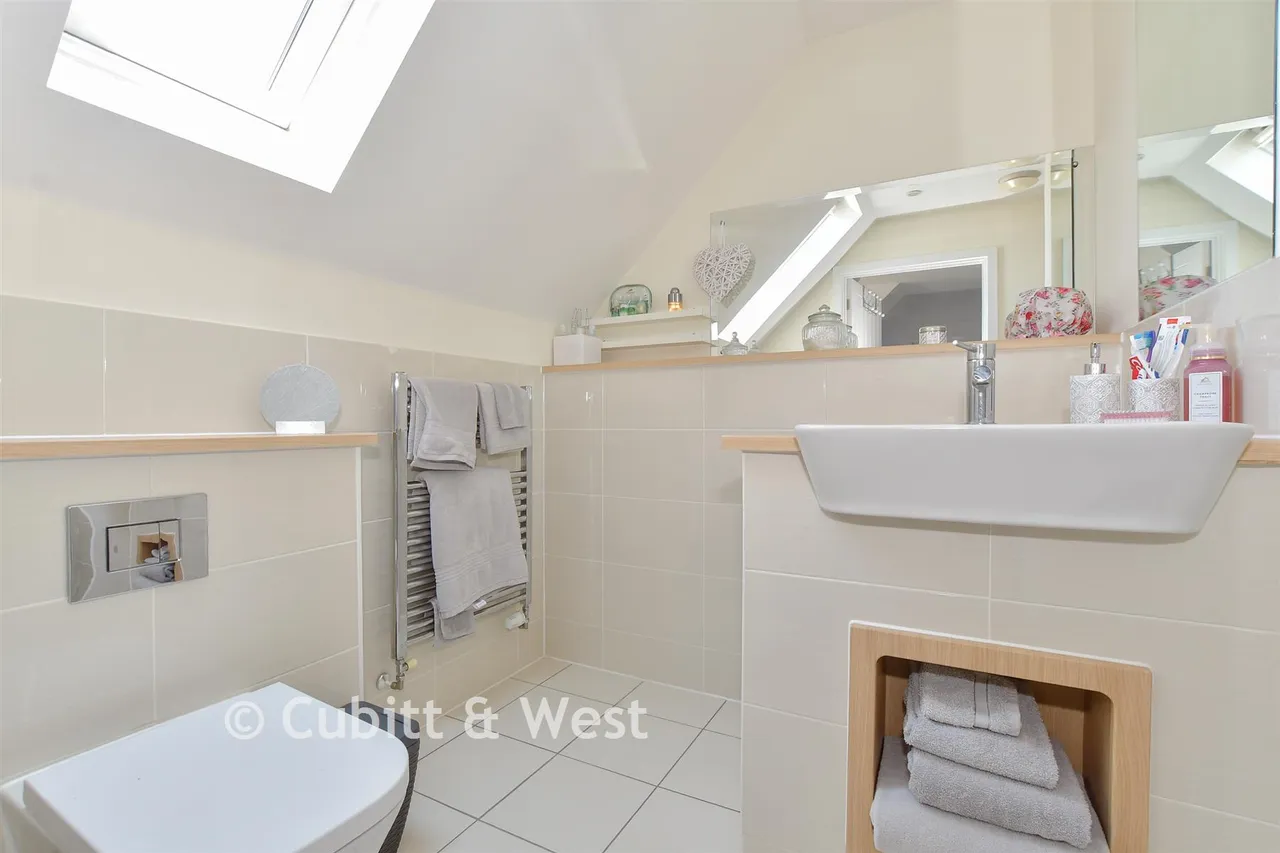 Heydon Way, Broadbridge Heath, RH12, photo 22