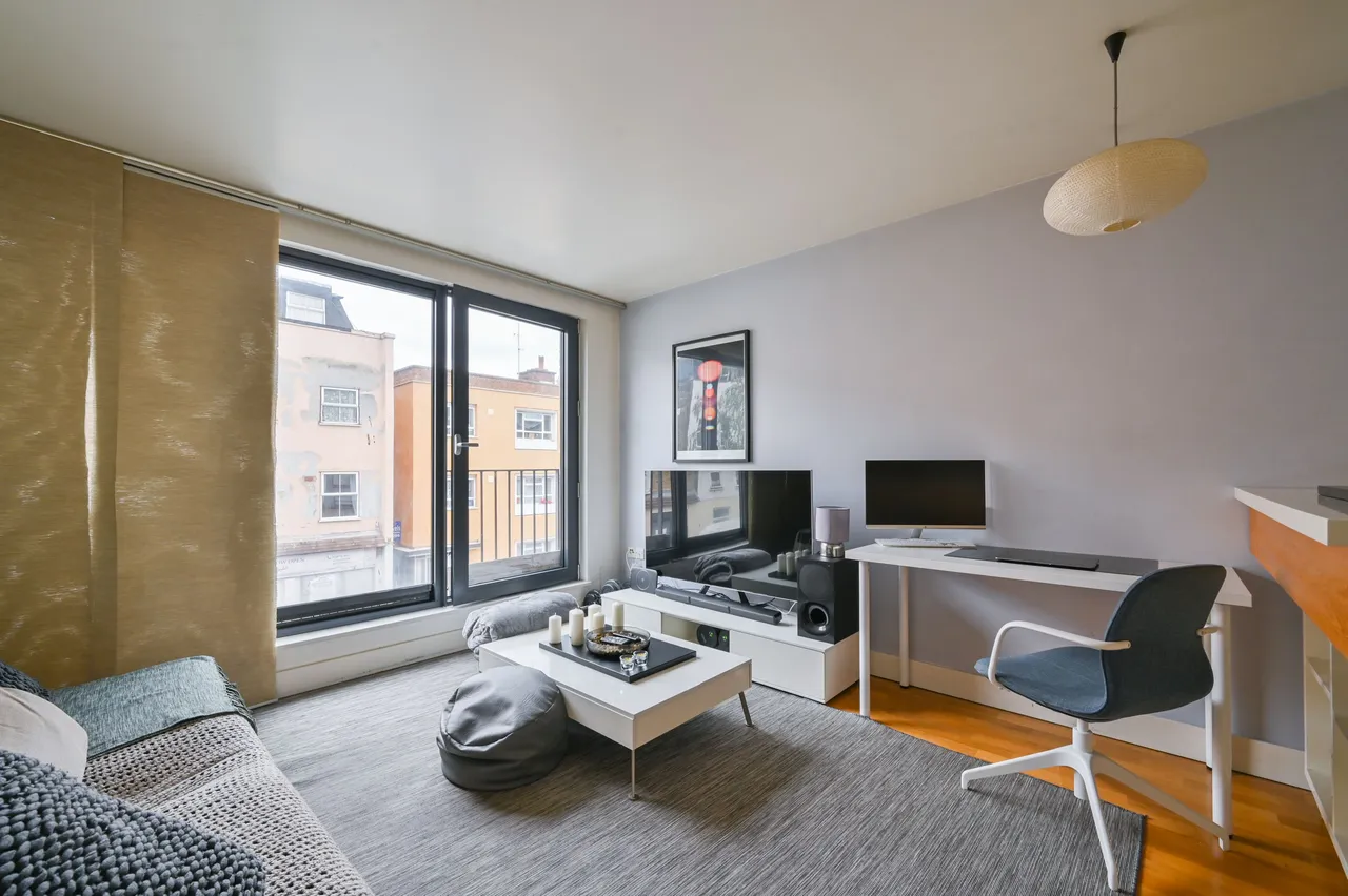 Flat 9, Geoff Marsh Court, 129 Weedington Road, London, photo 2
