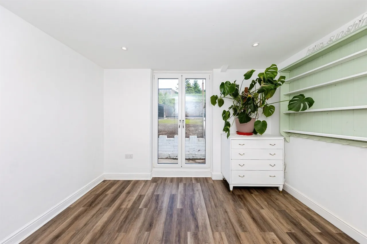 Carmarthen, SA32, photo 9
