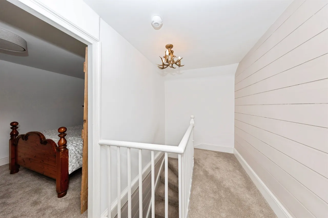 Carmarthen, SA32, photo 15