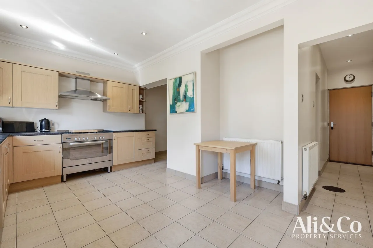Bradleigh Avenue, Grays, Essex, RM17 5XD, photo 7