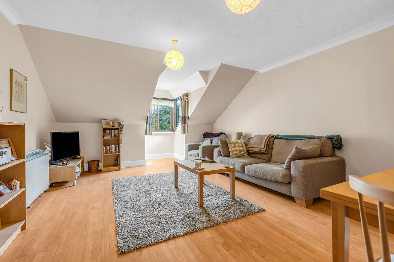 River Meads, Stanstead Abbotts, SG12, photo 5