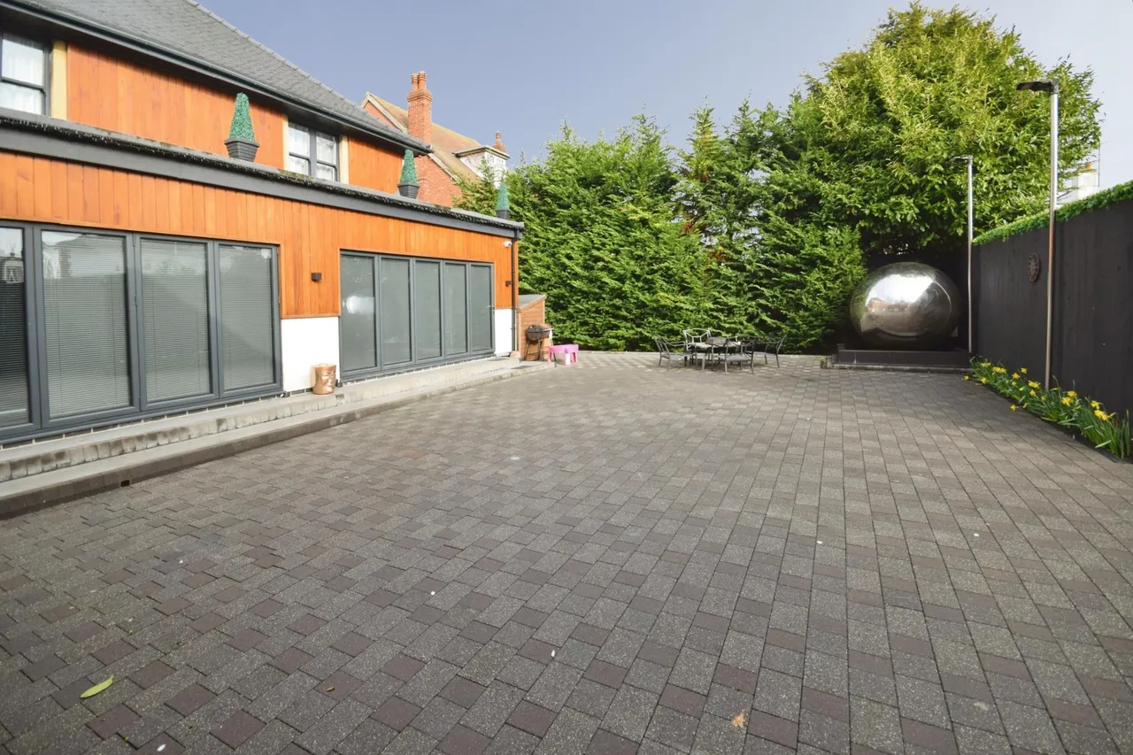 Scarbrough Avenue, Skegness, PE25, photo 27