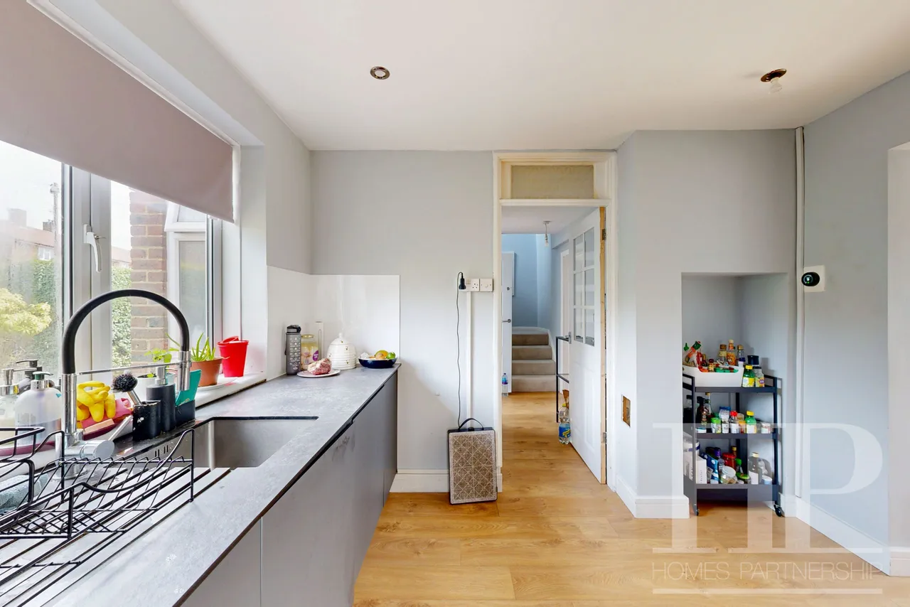Eridge Close, Crawley, RH10, photo 5