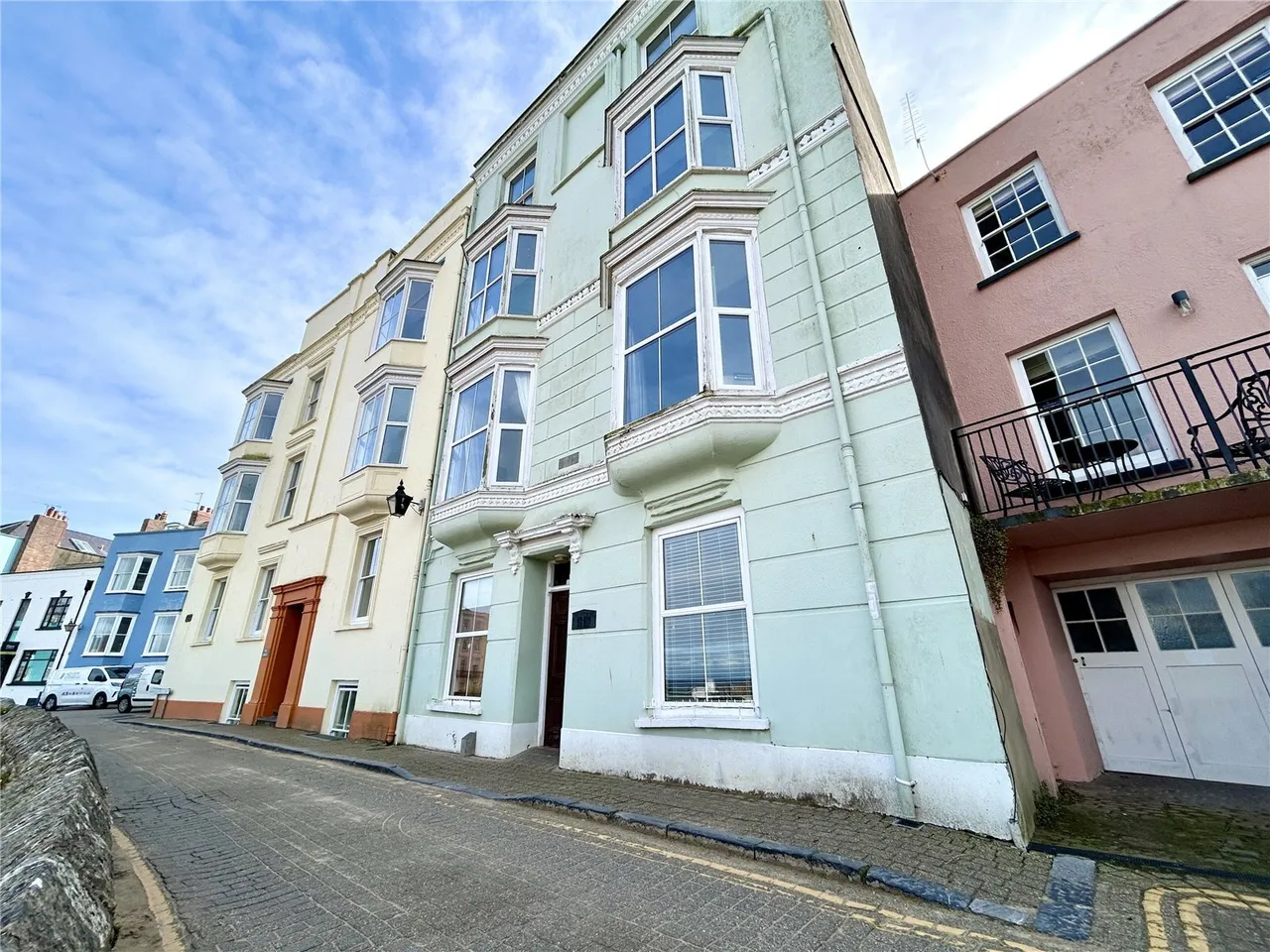 Crackwell Street, Tenby, SA70, photo 2