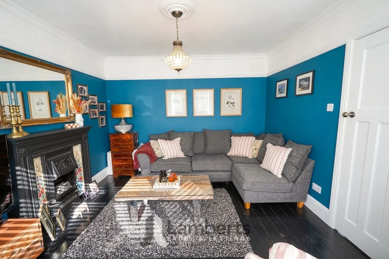 1 Teal Road, Studley, photo 8