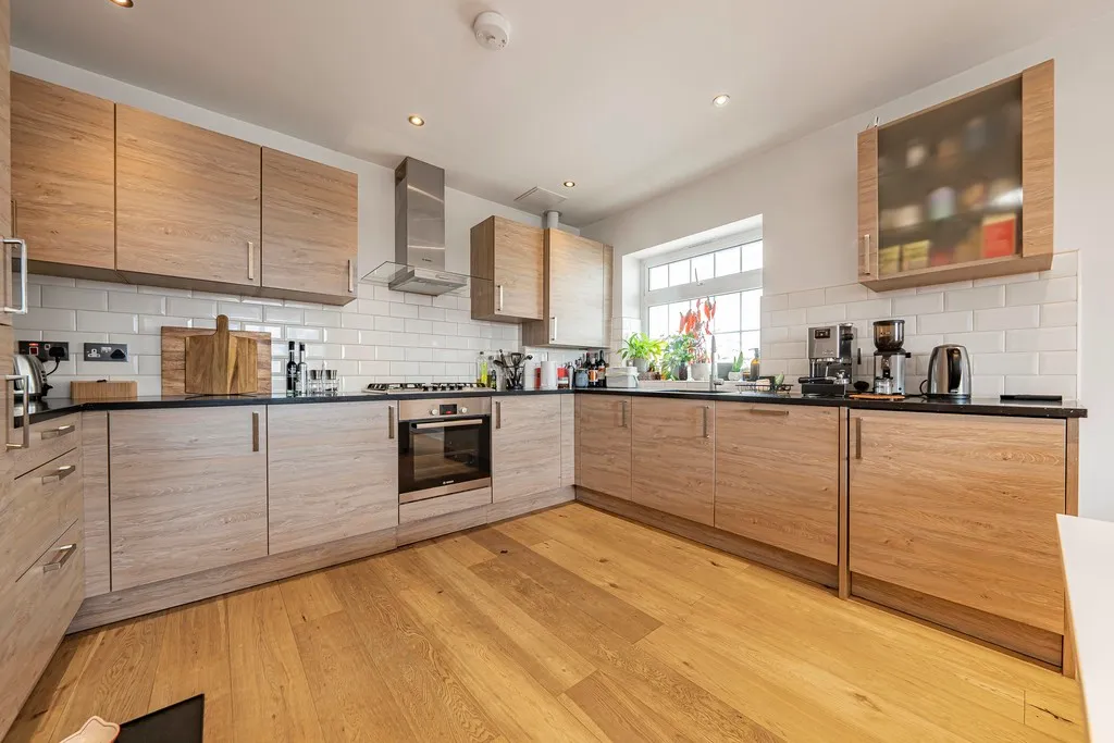 Swakeleys Road, Ickenham, UB10, photo 12
