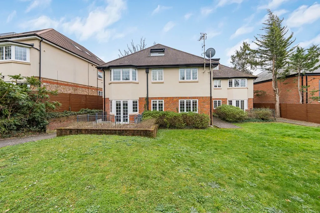 Swakeleys Road, Ickenham, UB10, photo 20