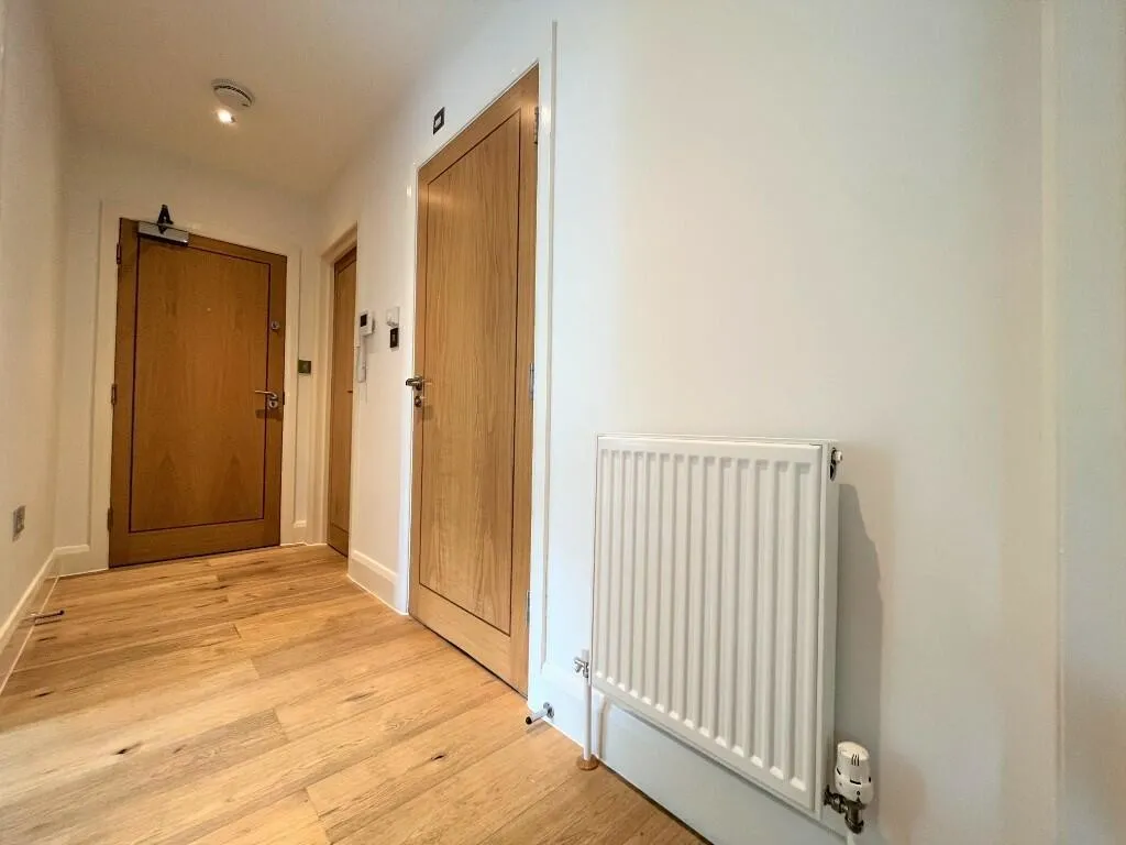 Swakeleys Road, Ickenham, UB10, photo 23