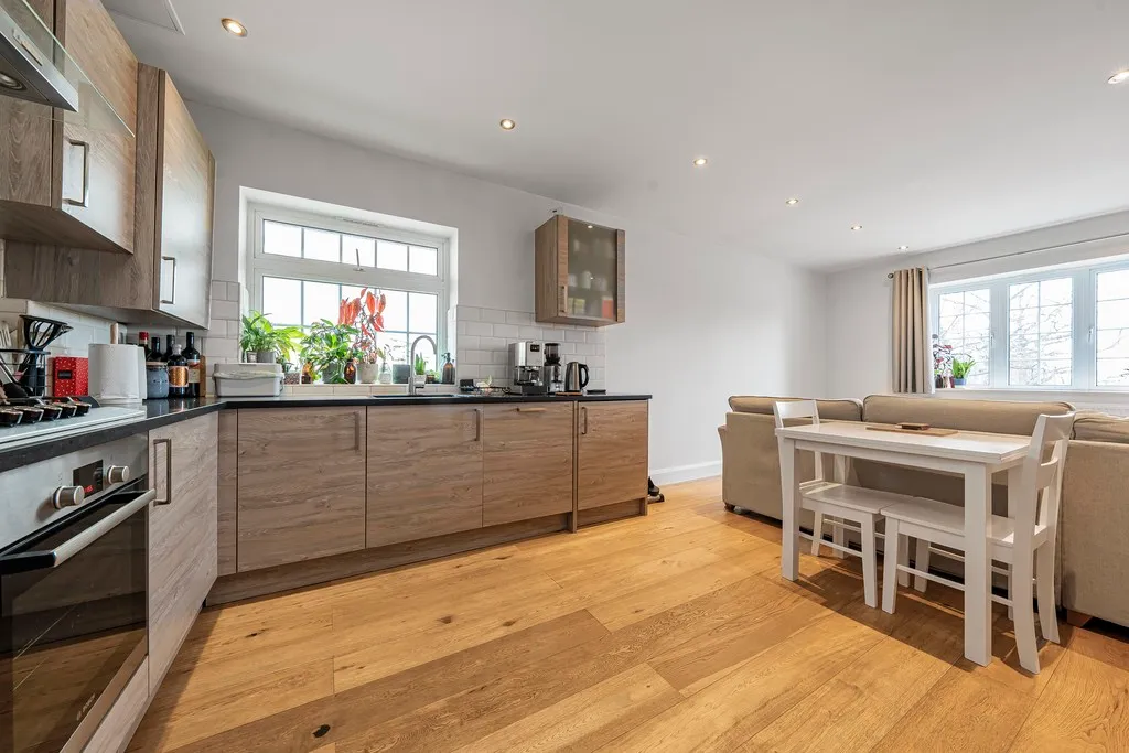 Swakeleys Road, Ickenham, UB10, photo 16