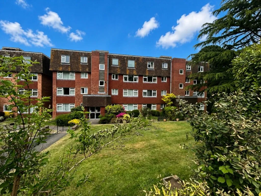2 bed flat for sale, St Marks Close, Bexhill on Sea