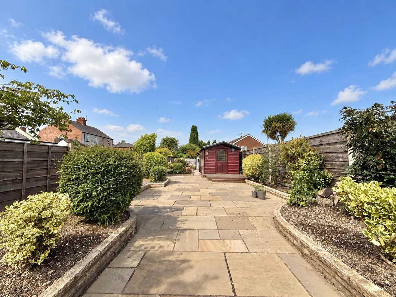 Leesway Drive, Denton, M34, photo 4