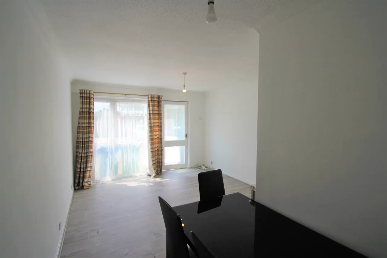 Beeton Close, Pinner, HA5, photo 5