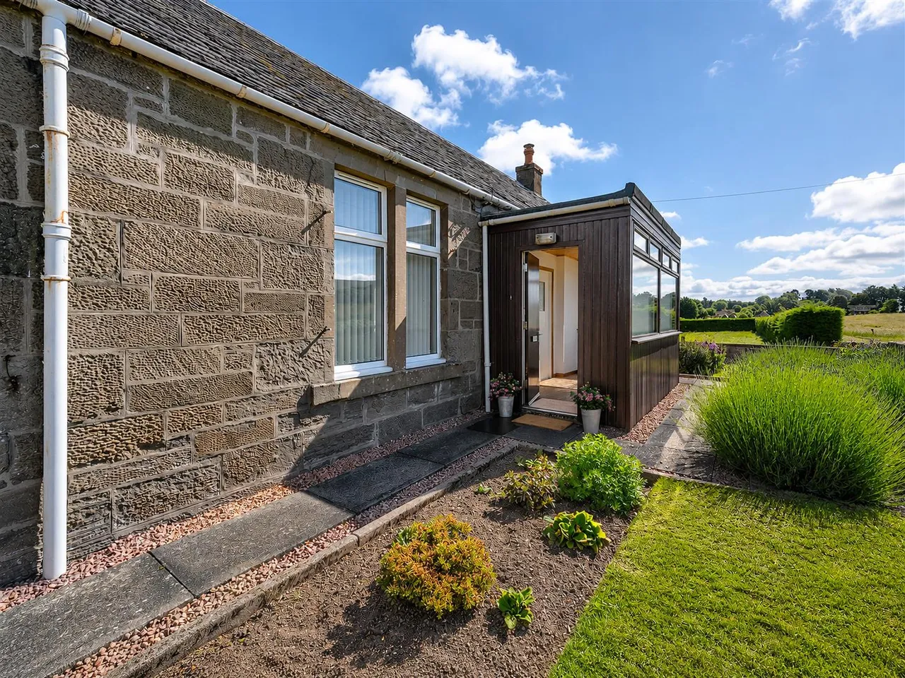 Rosemill Road, Bridgefoot, photo 16