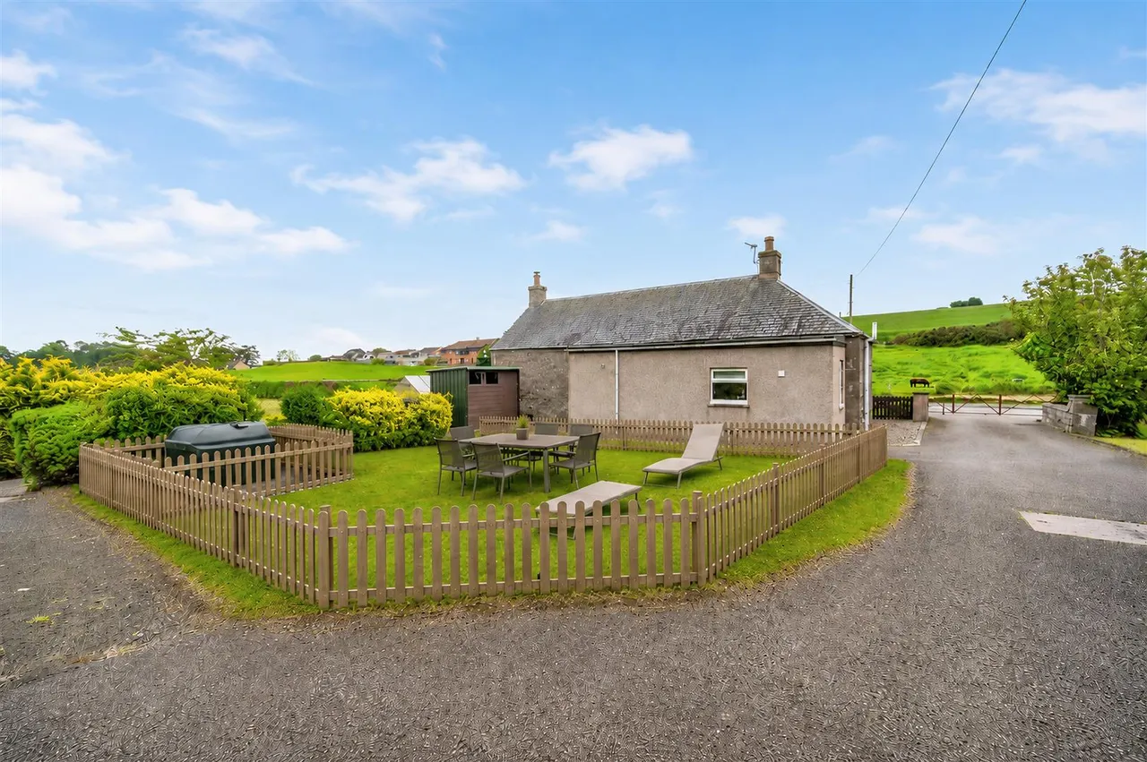 Rosemill Road, Bridgefoot, photo 26
