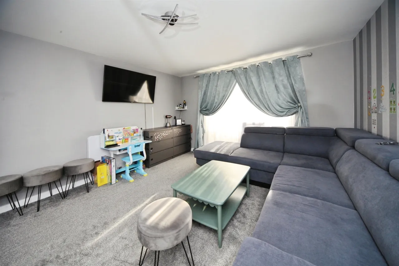 Russett Way, Dunstable, photo 2