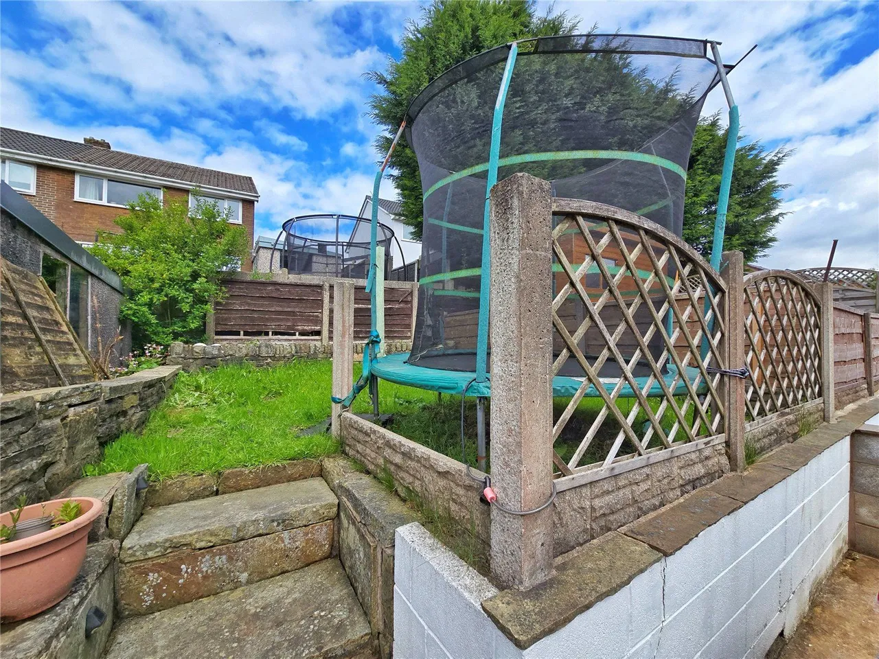 Rochdale Road, Bacup, OL13, photo 9