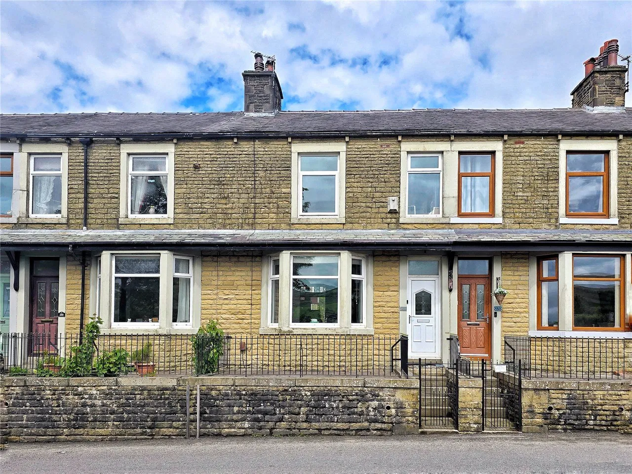 3 bed house for sale, Rochdale Road, Bacup, OL13