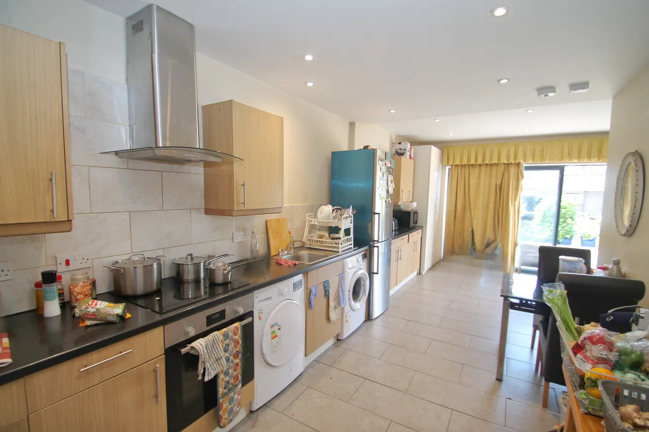 Churchill Avenue, Harrow, HA3, photo 9