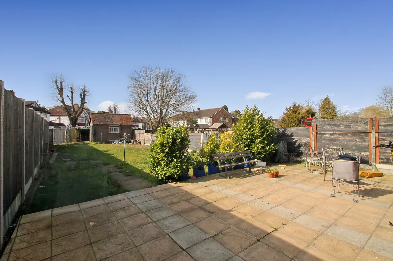 Churchill Avenue, Harrow, HA3, photo 3