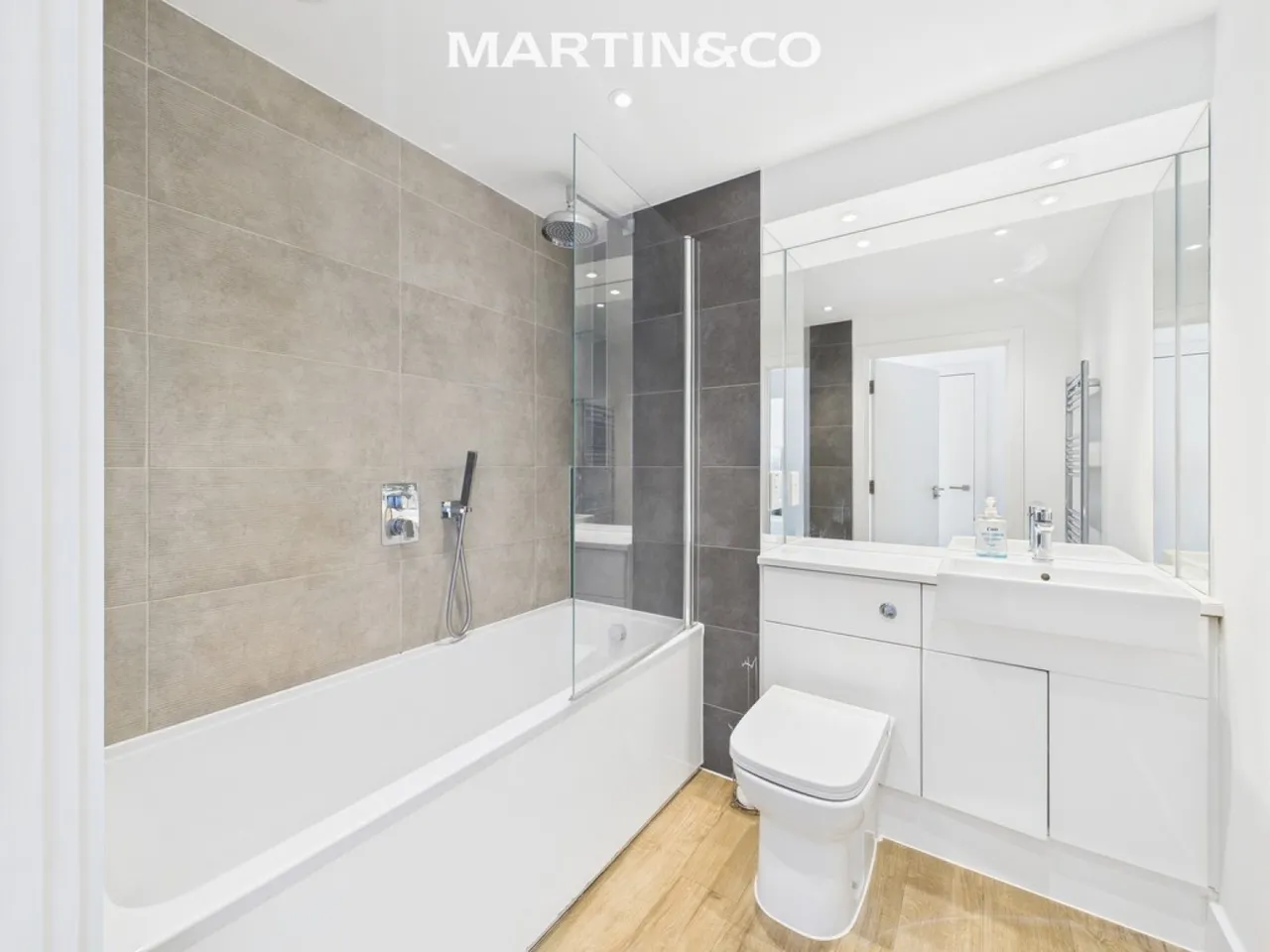 Fairfield Avenue, Staines, photo 10