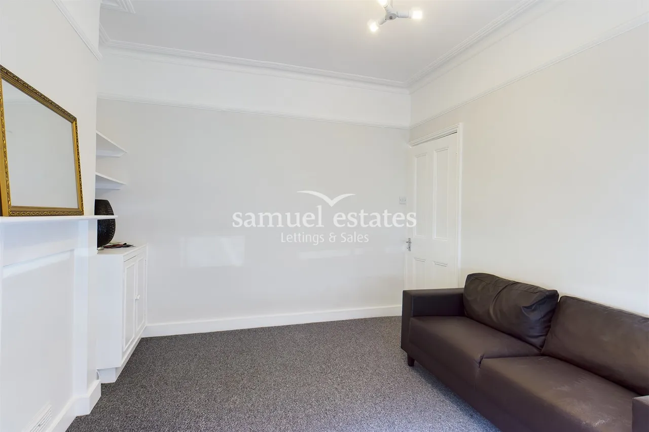 Colliers Wood, London, SW19, photo 6