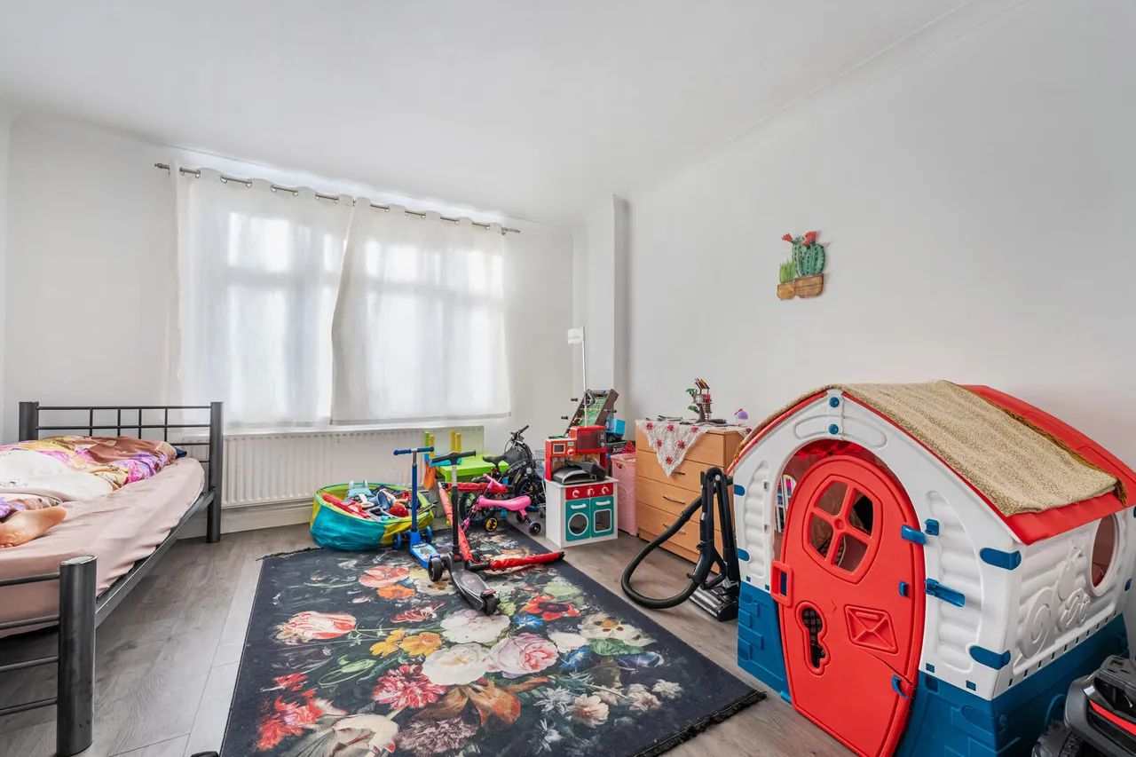 Ecclesbourne Gardens, London, N13 5JD, photo 13