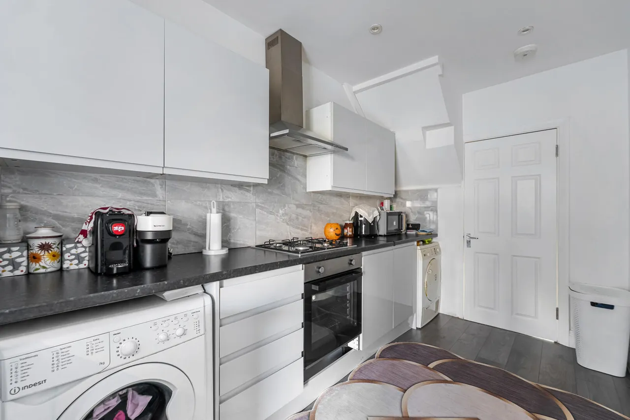 3 bed house for sale — Ecclesbourne Gardens, London, N13 5JD
