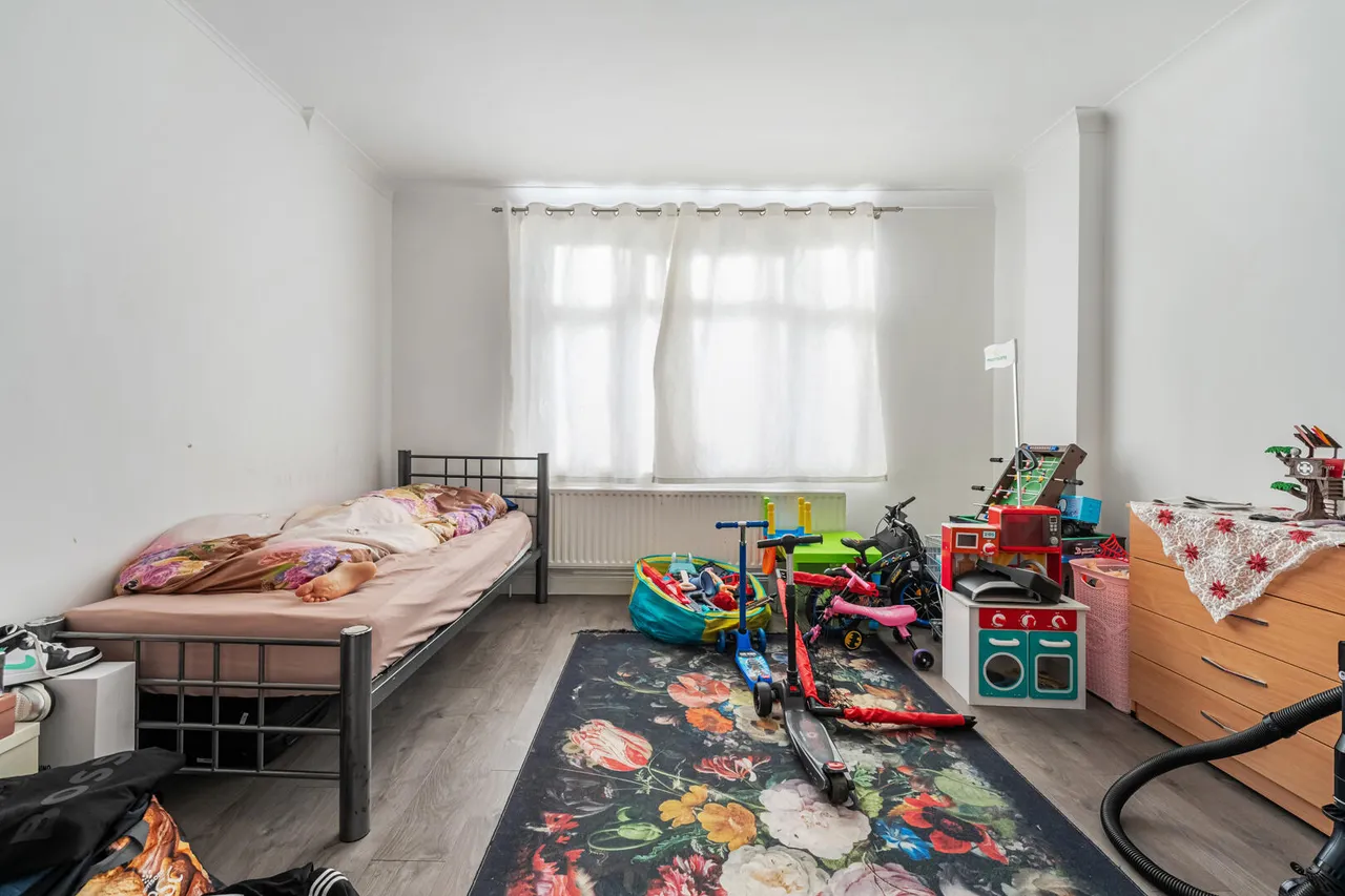 Ecclesbourne Gardens, London, N13 5JD, photo 12