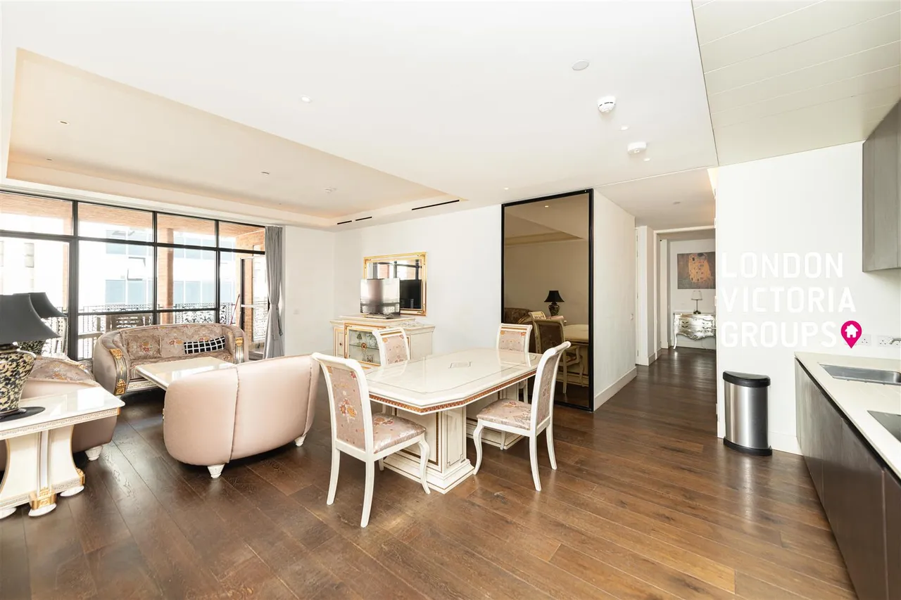 3 bed flat to rent, Artillery Row, London