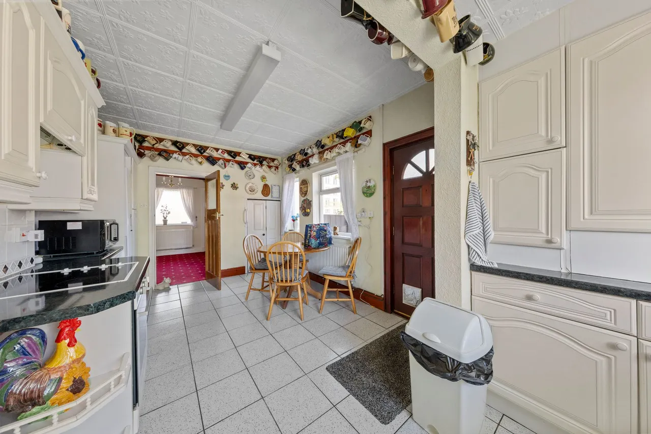Wilderspool Causeway, Warrington, Warrington, WA4 6QL, photo 4
