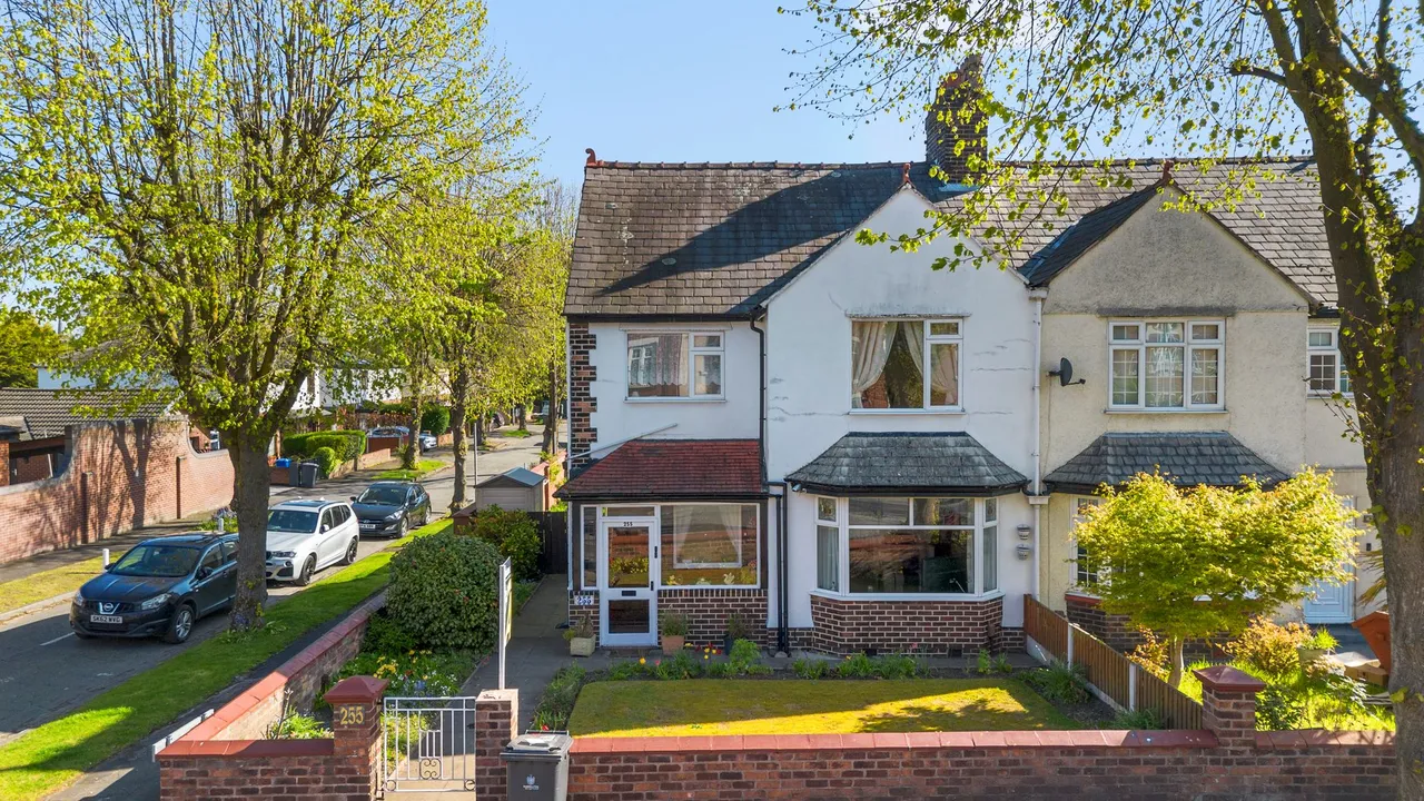 3 bed house for sale — Wilderspool Causeway, Warrington, Warrington, WA4 6QL