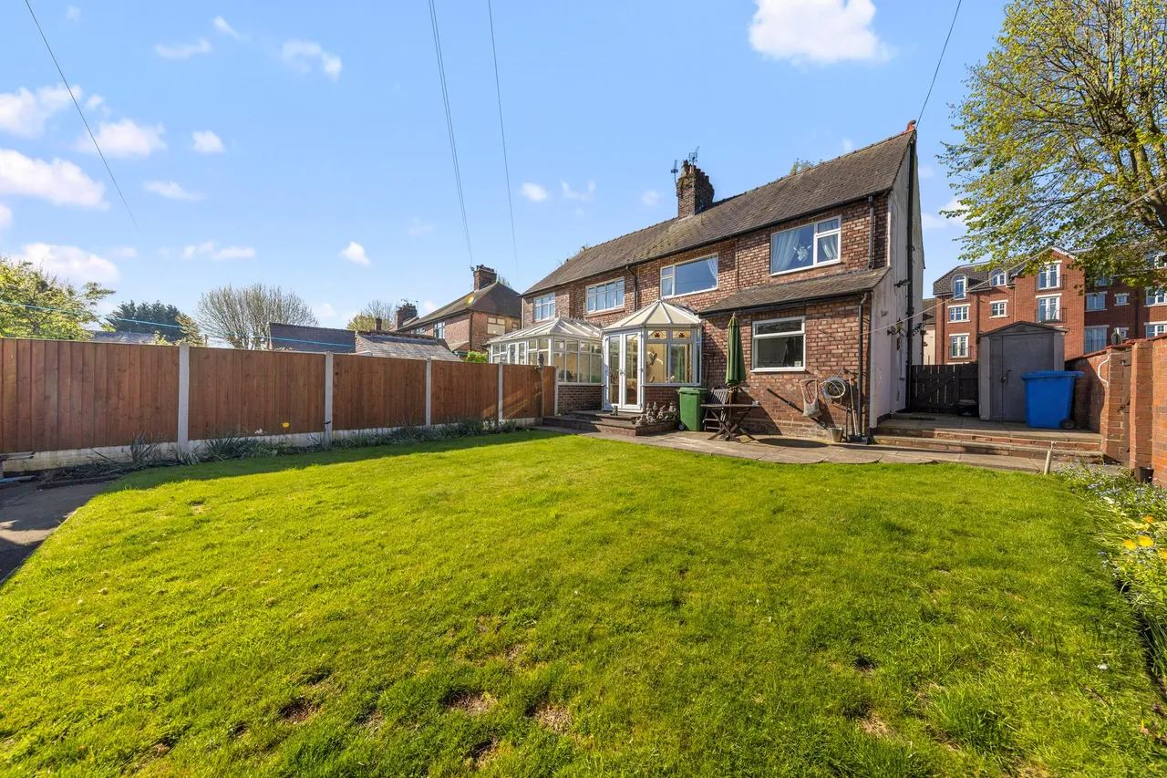 Wilderspool Causeway, Warrington, Warrington, WA4 6QL, photo 18
