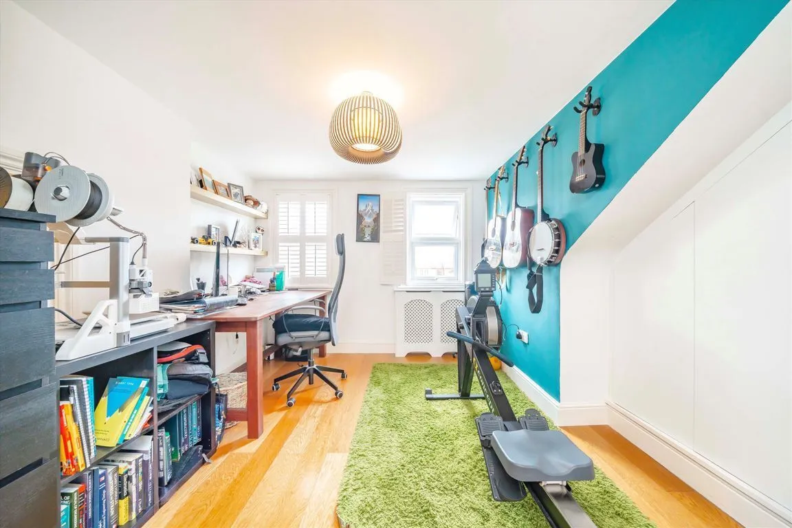 Mattock Lane, W13, photo 5