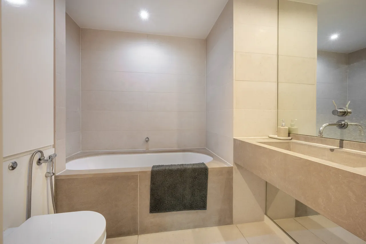 Fairmont Avenue, London, E14, photo 14