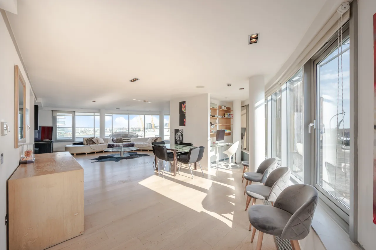 3 bed flat for sale, Fairmont Avenue, London, E14