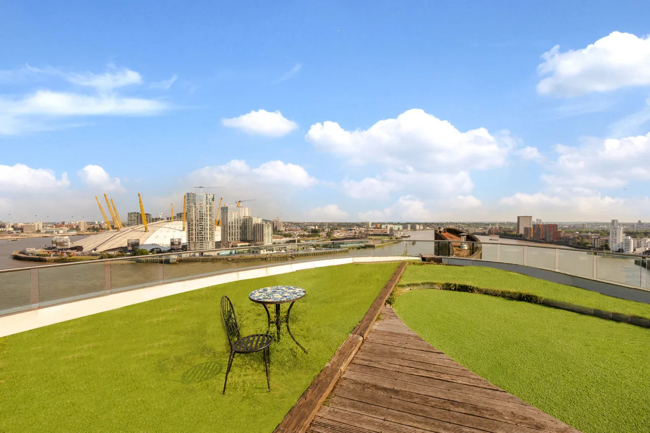 Fairmont Avenue, London, E14, photo 3