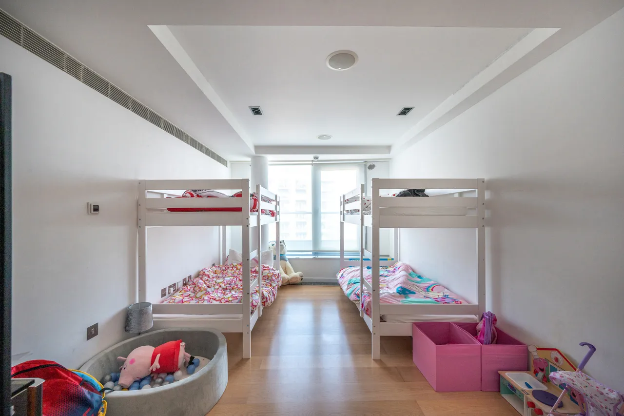 Fairmont Avenue, London, E14, photo 13