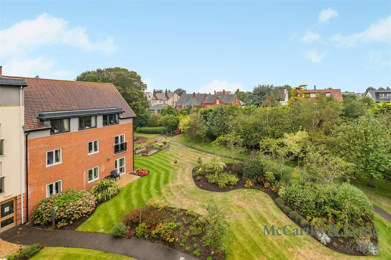1 bed flat for sale, Cambridge Road, Southport, PR9