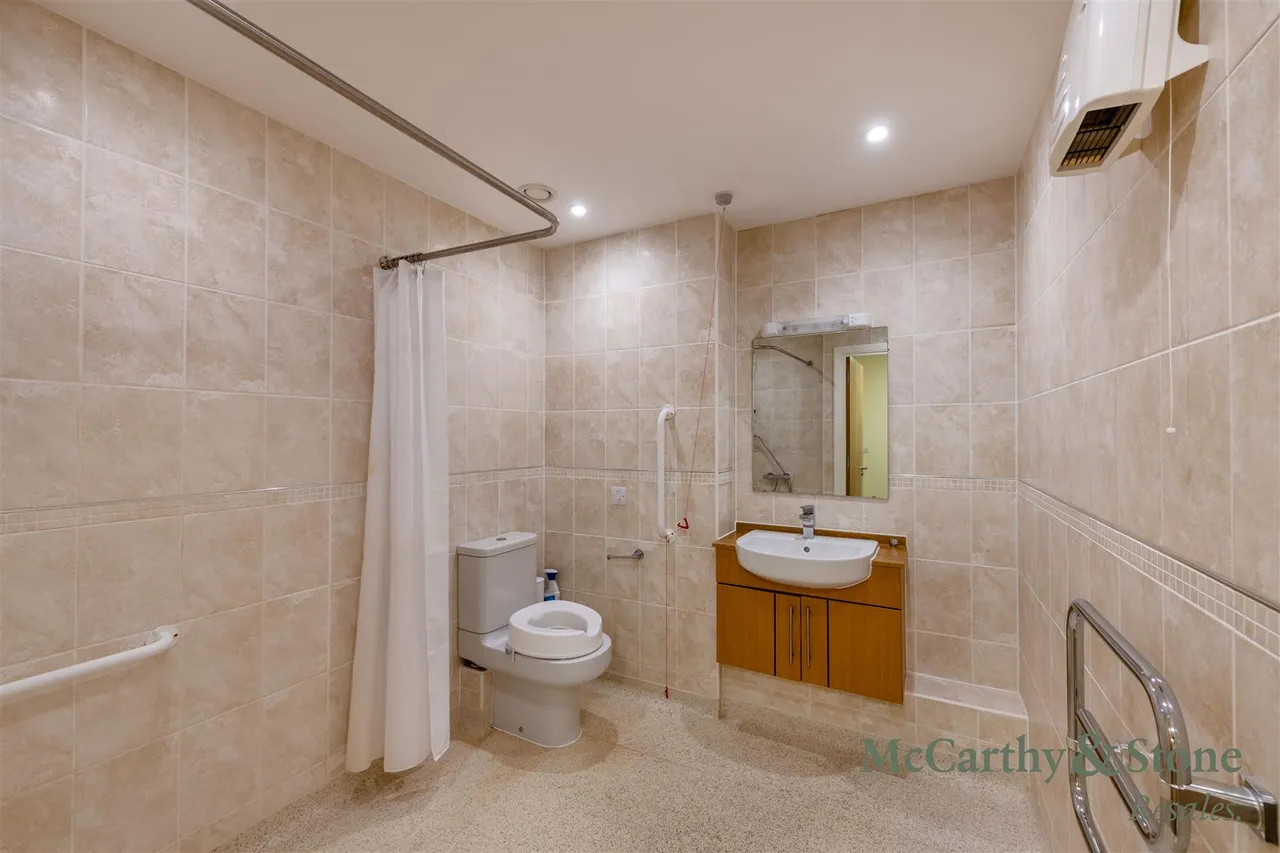Cambridge Road, Southport, PR9, photo 9