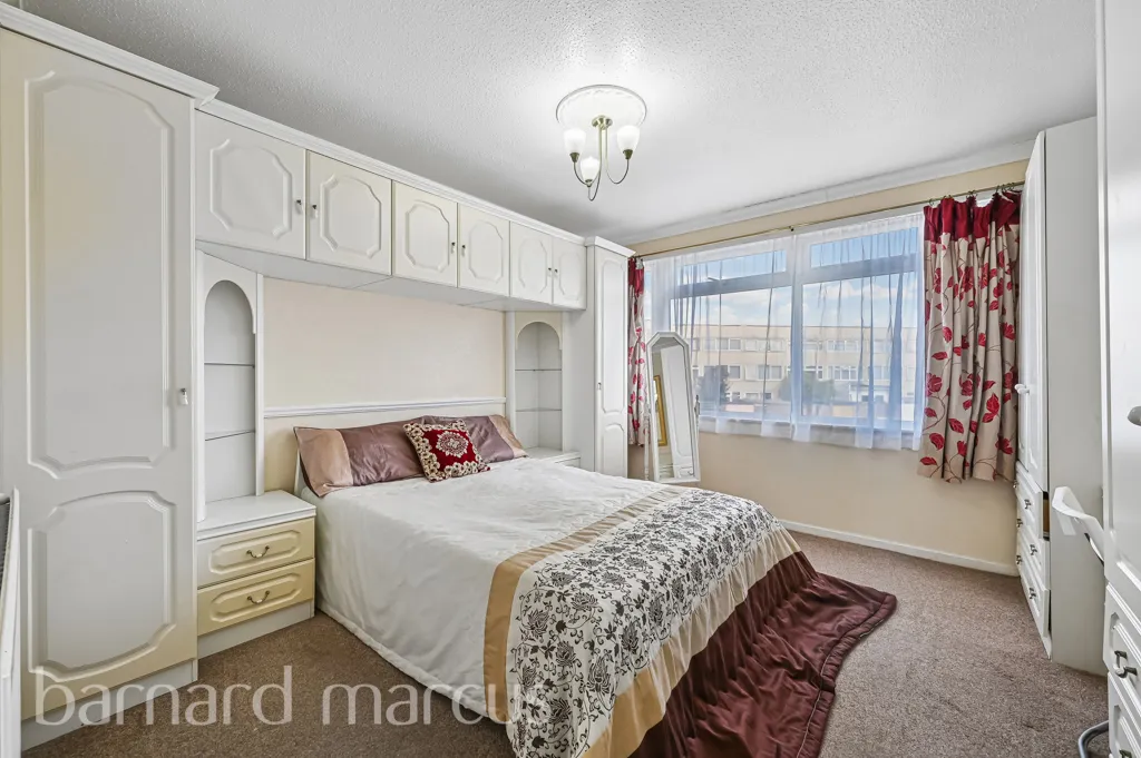 Gale Close, Mitcham, CR4, photo 5