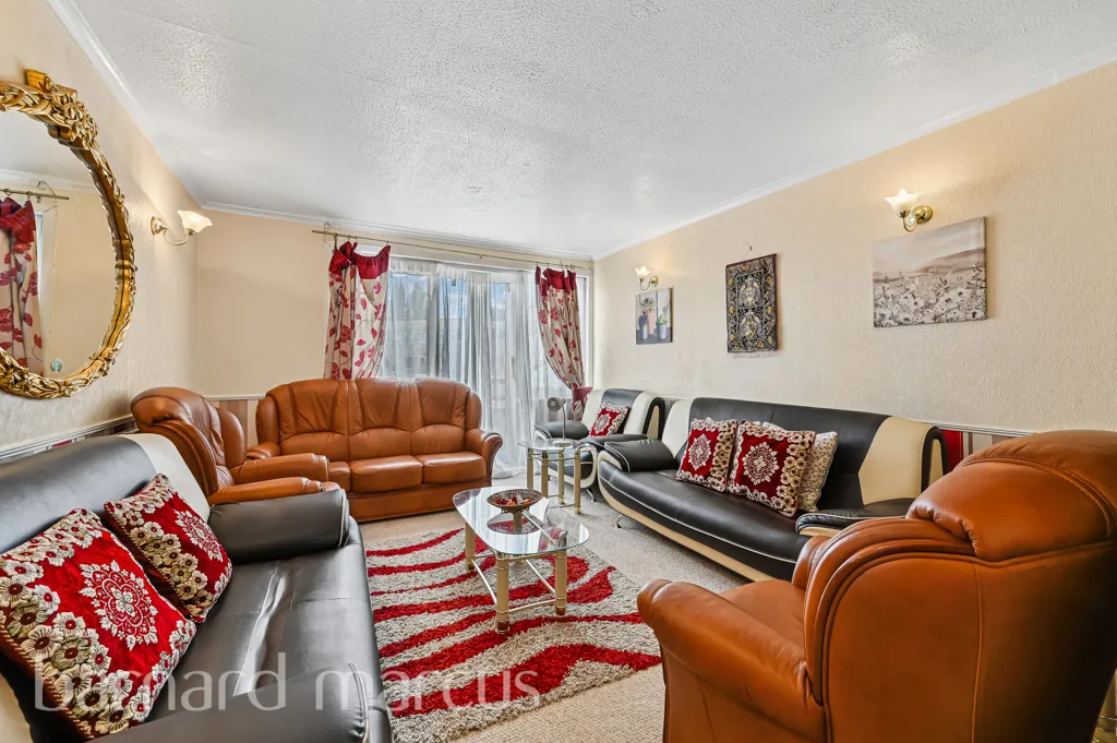Gale Close, Mitcham, CR4, photo 4