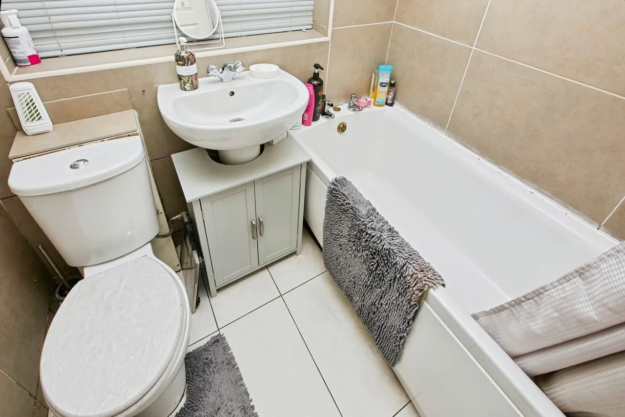 Derwent Close, Castle Gresley, DE11, photo 15