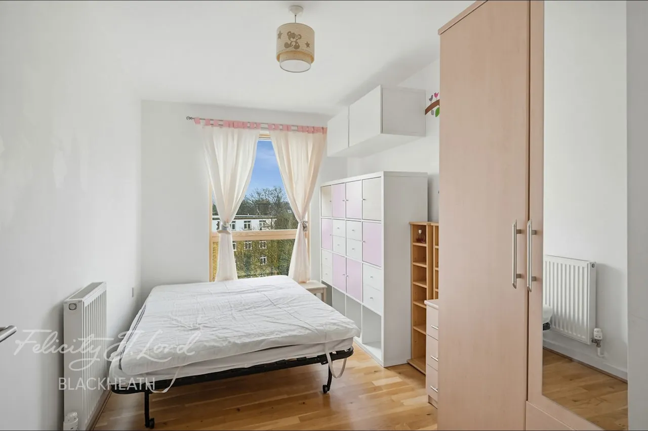 Restell Close, Blackheath, photo 7