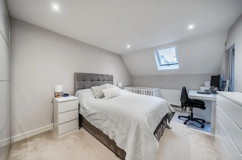 Haydn Avenue, Purley CR8 4AG, photo 9
