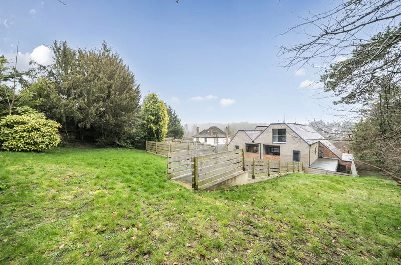 Haydn Avenue, Purley CR8 4AG, photo 15